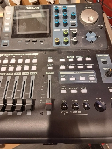 Tascam - DP-24SD 3